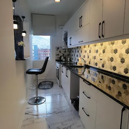 Apartment شقة فخمه باطلالة جبليه